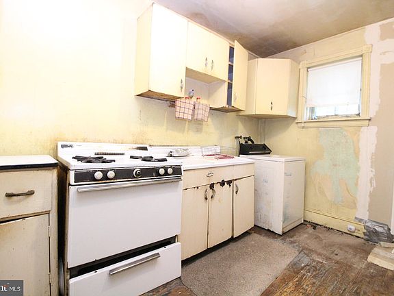 4th image of 2231 Lamotte St