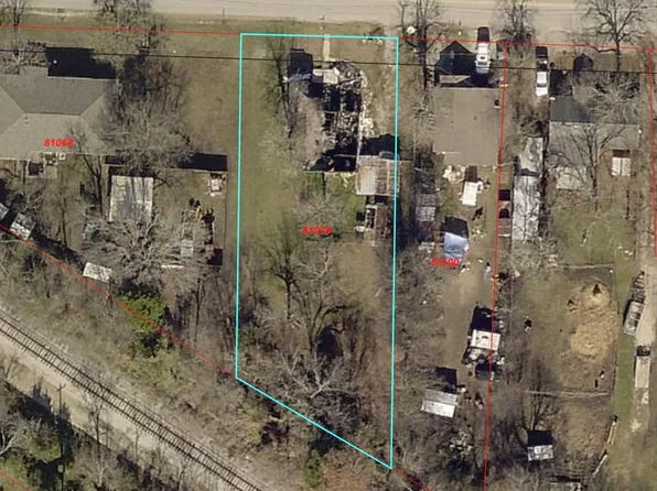 201 E Saunders St, Trenton, TX 75490