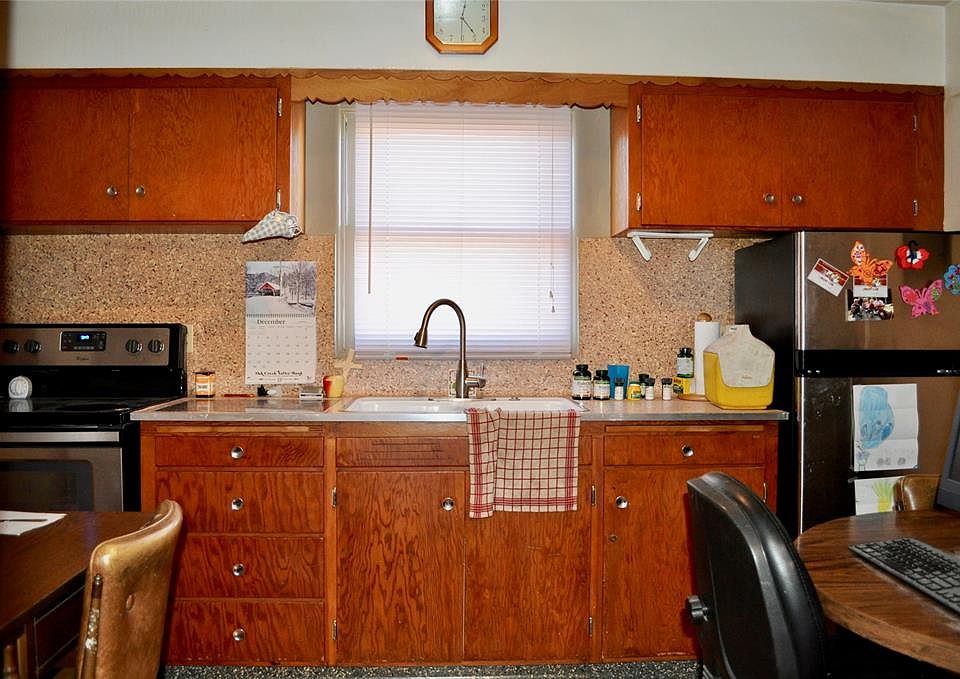 1315 W Geyser St Livingston MT Zillow