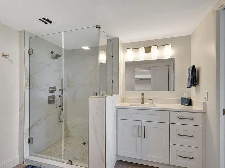 501 S Seas Dr #202 — Photo 15