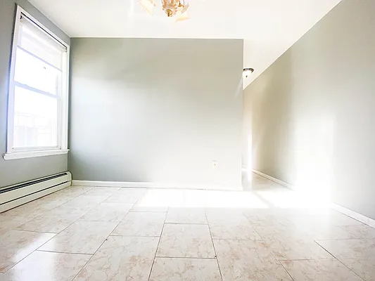Rented by RealTegrity NY LLC | media 15