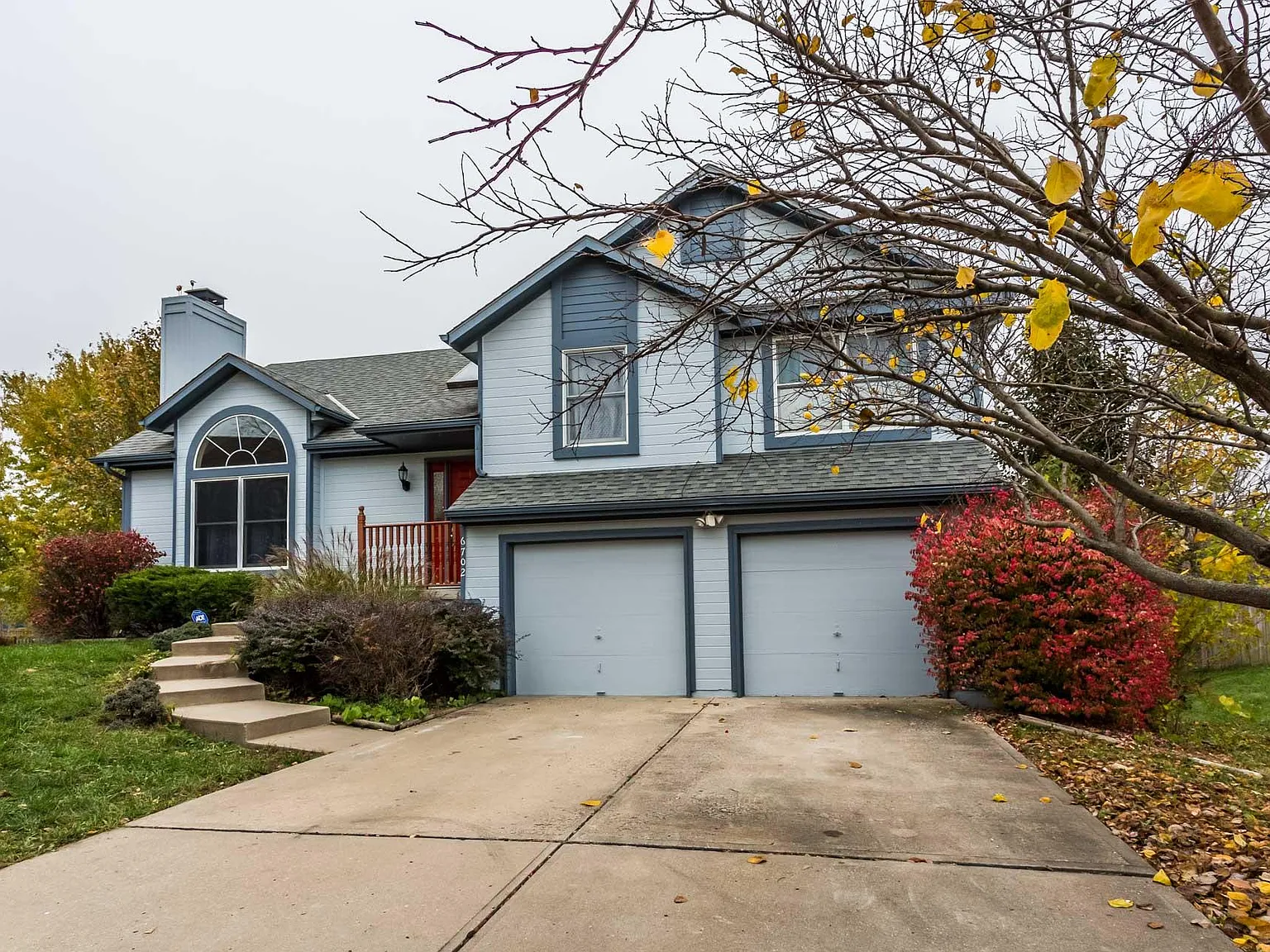 4 bed, 2650 sqft, $2,900 — Photo 3
