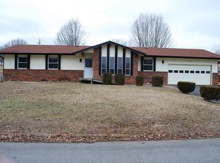 424 2nd St, Seymour, TN 37865