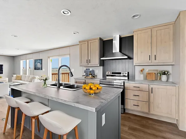 4 Sky Loop, Moriarty, NM 87035