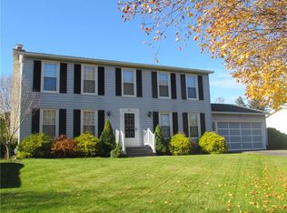 24 Emerald Point, Rochester, NY 14624