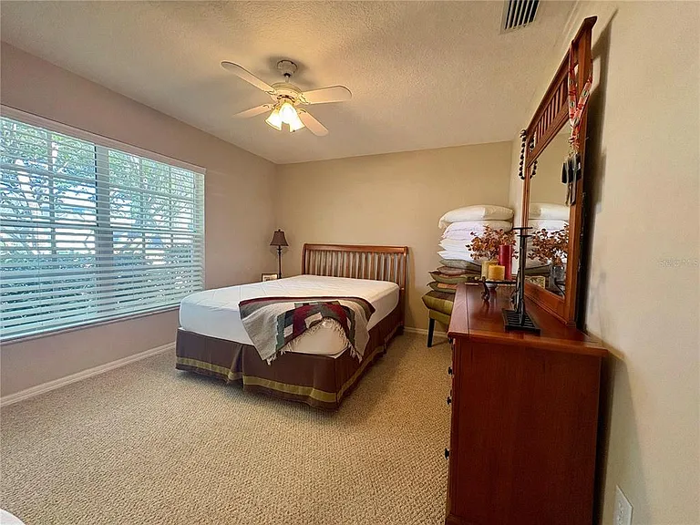 17744 Esprit Dr — Photo 11