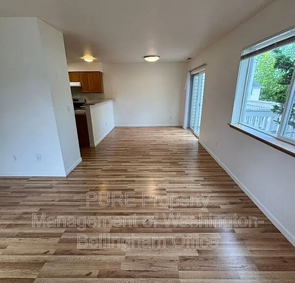 3255 Racine St #202 — Photo 4