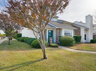 720 Creekwood Ct, Lewisville, TX 75067