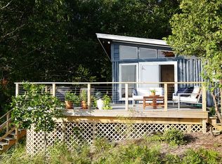 11789 Valley Rd, Montague, MI 49437