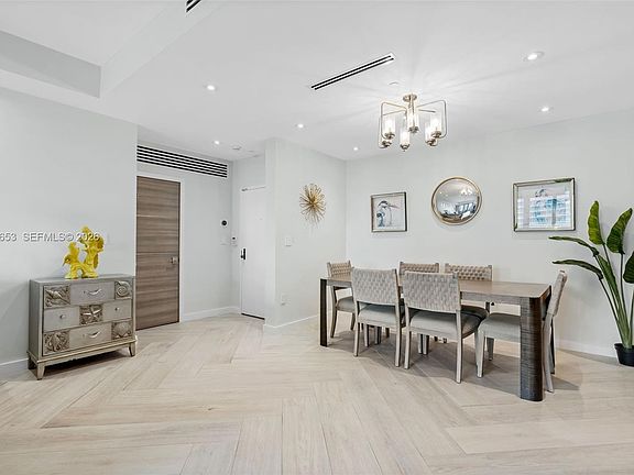 4th image of 201 Crandon Blvd APT 739