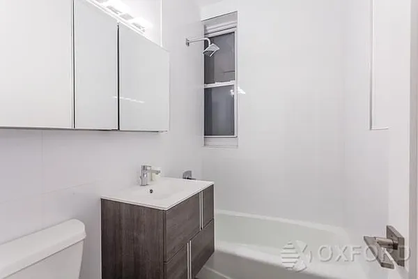 Rented by Oxford Property Group | media 39