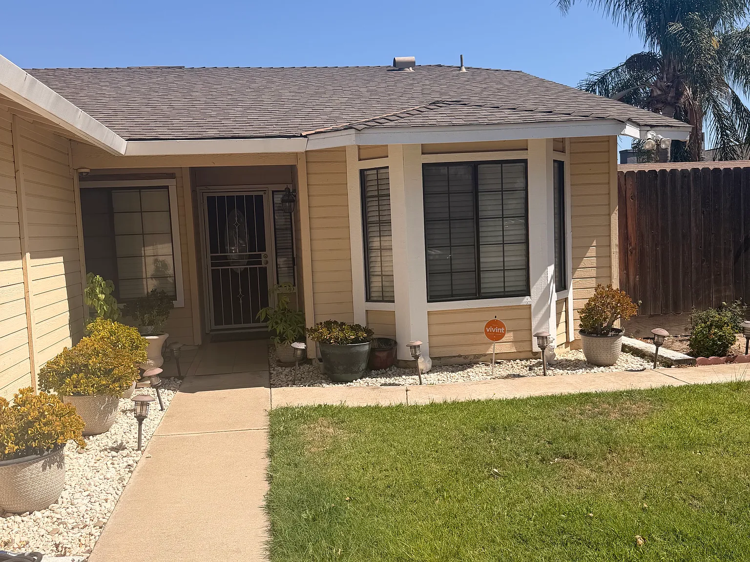 4104 Madeline Way — Photo 2
