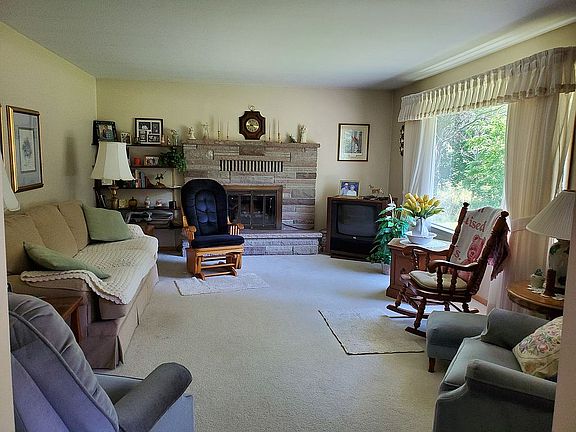 livingroom, electric fireplace
