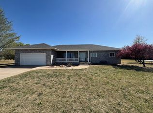 415 W Frank St, Pretty Prairie, KS 67570