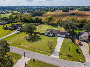 1695 County Road 965, Alvin, TX 77511