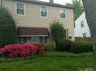 3749 Shannon Rd, Cleveland Heights, OH 44118