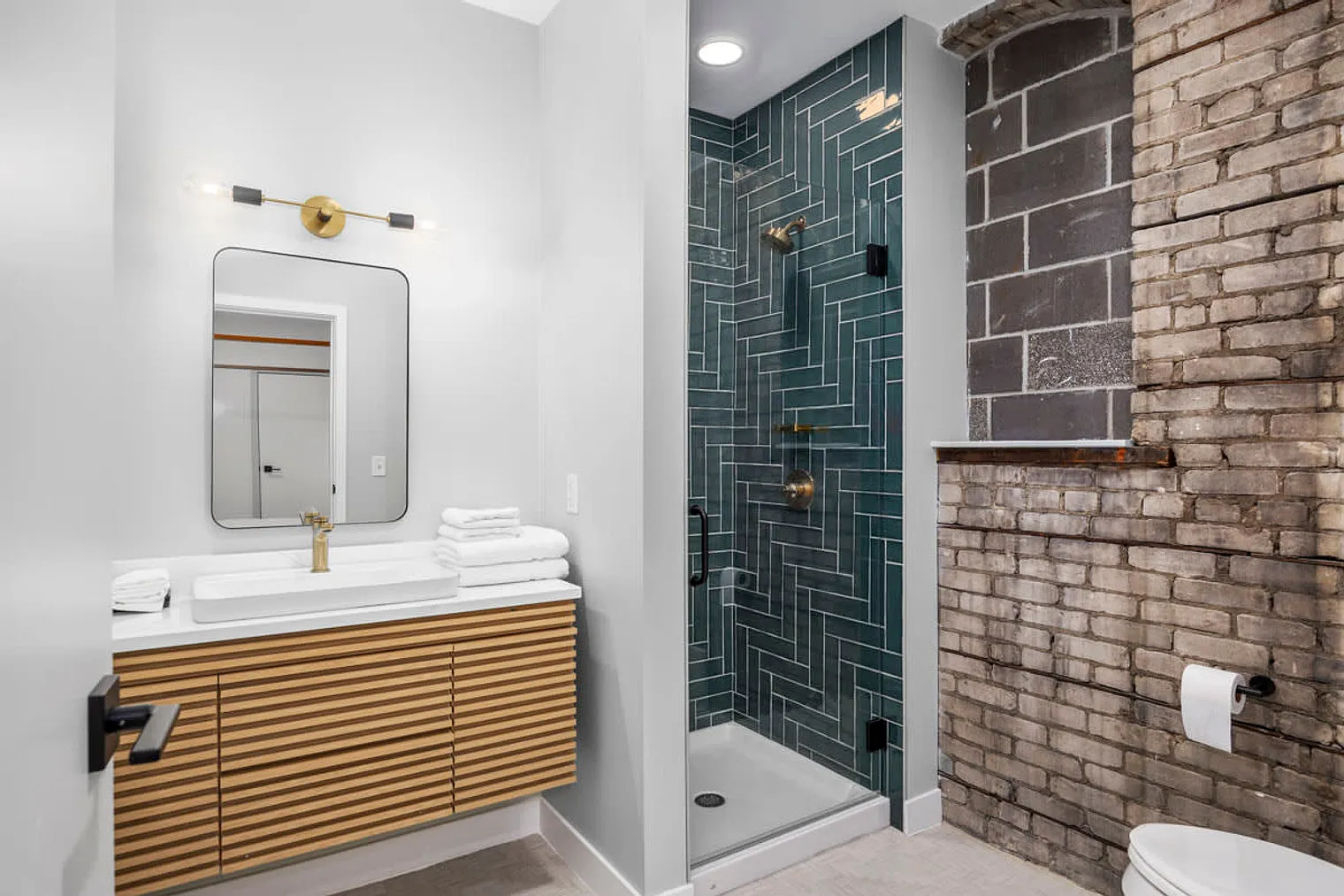 1 bed, 1.0 bath, $2,590 — Photo 3