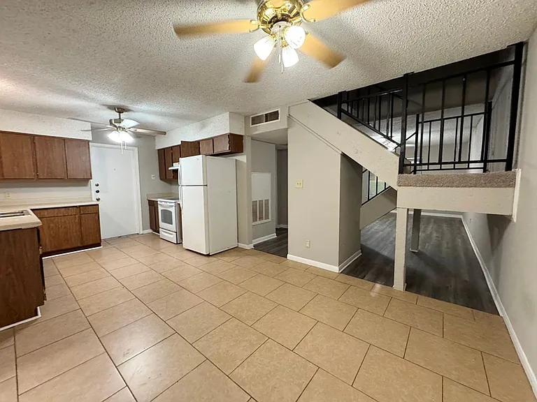 9502 Quail Village Ln — Photo 11