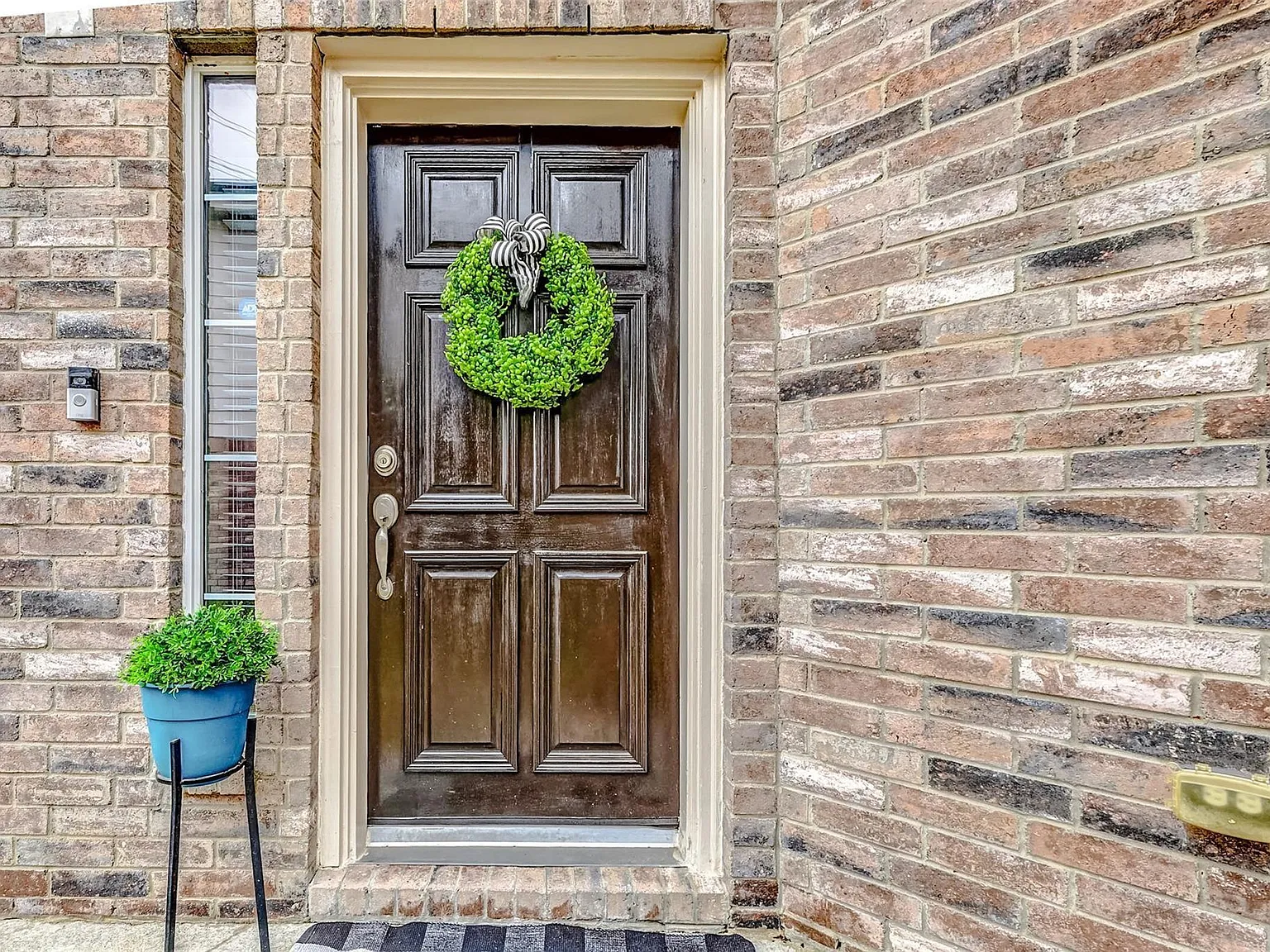 3 bed, 2.5 bath, 2243 sqft, $2,500 — Photo 4