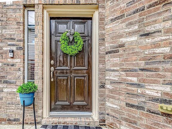 4th image of 6303 Applewood Forest Dr