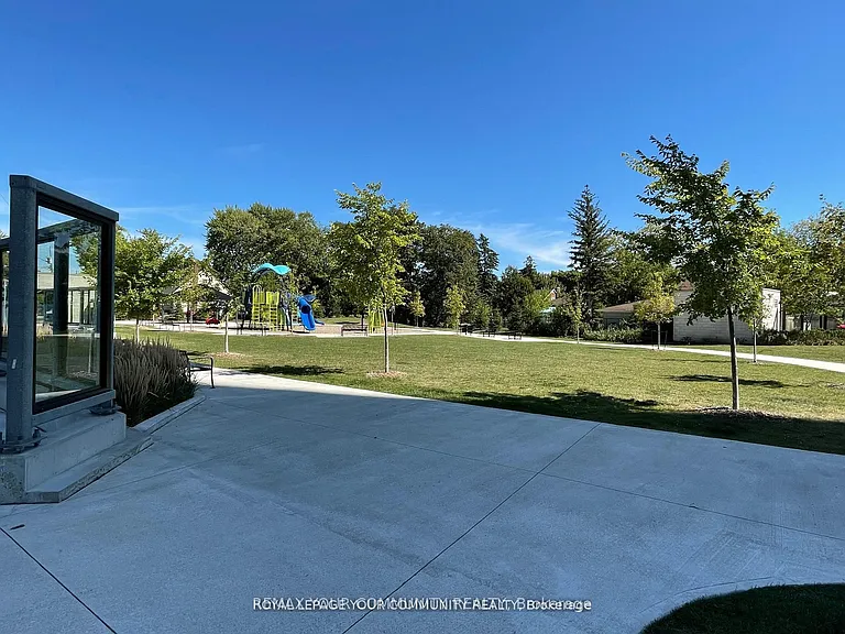 1 Grandview Blvd #1015 — Photo 32