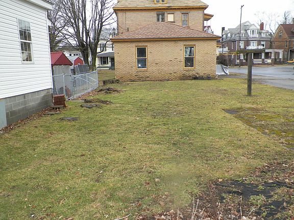4th image of 313 W Mahoning St