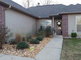 8381 Sagebrush Cir, Bauxite, AR 72011