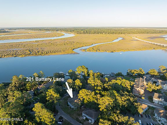 4th image of 201 Battery Lane #201
