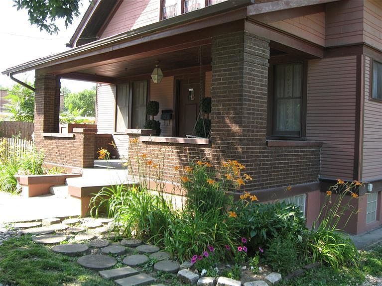 1st image of 3742 Beechmont Ct