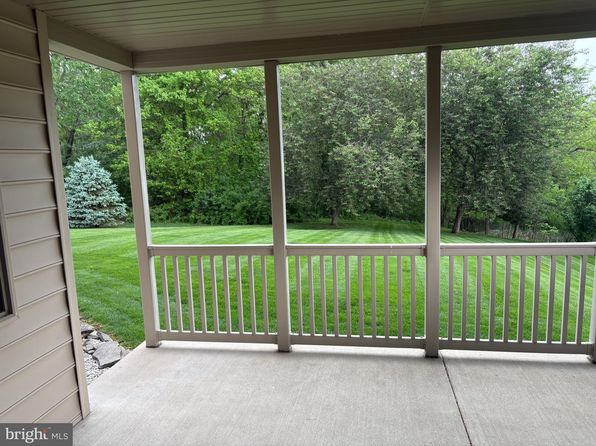 488 Seedling Ct, Mechanicsburg, PA 17055