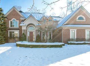 44114 Cypress Point Dr, Northville, MI 48168