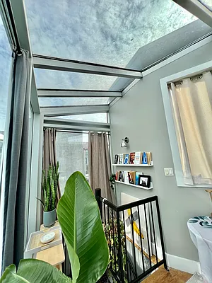 Rented by Safdie Realty Group | media 10