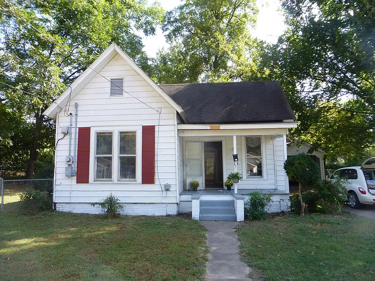 311 Locust St — Photo 5