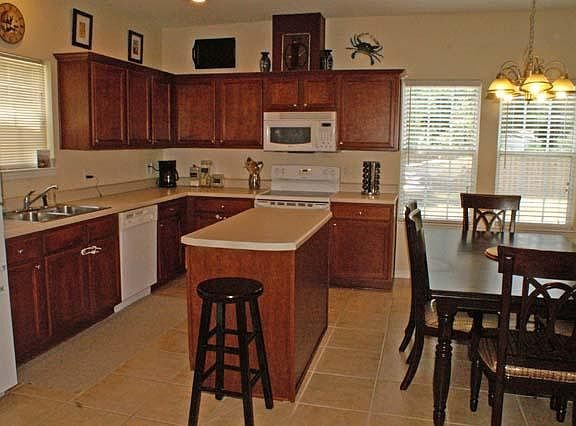 3rd image of 53 Merwyn Dr