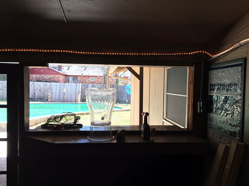 1st image of 7641 Hollow Forest Dr
