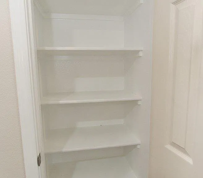 10016 W Littlewood St — Photo 12