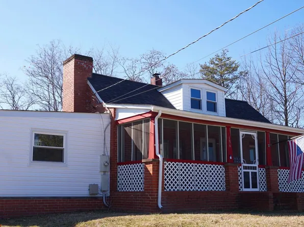 136 Harrell Rd, Fredericksburg, VA 22405