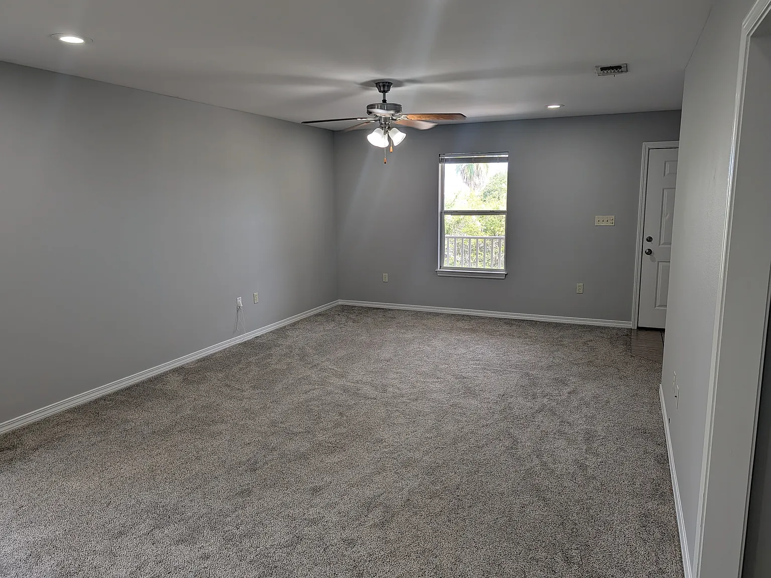 2 bed, 1140 sqft, $1,550 — Photo 3