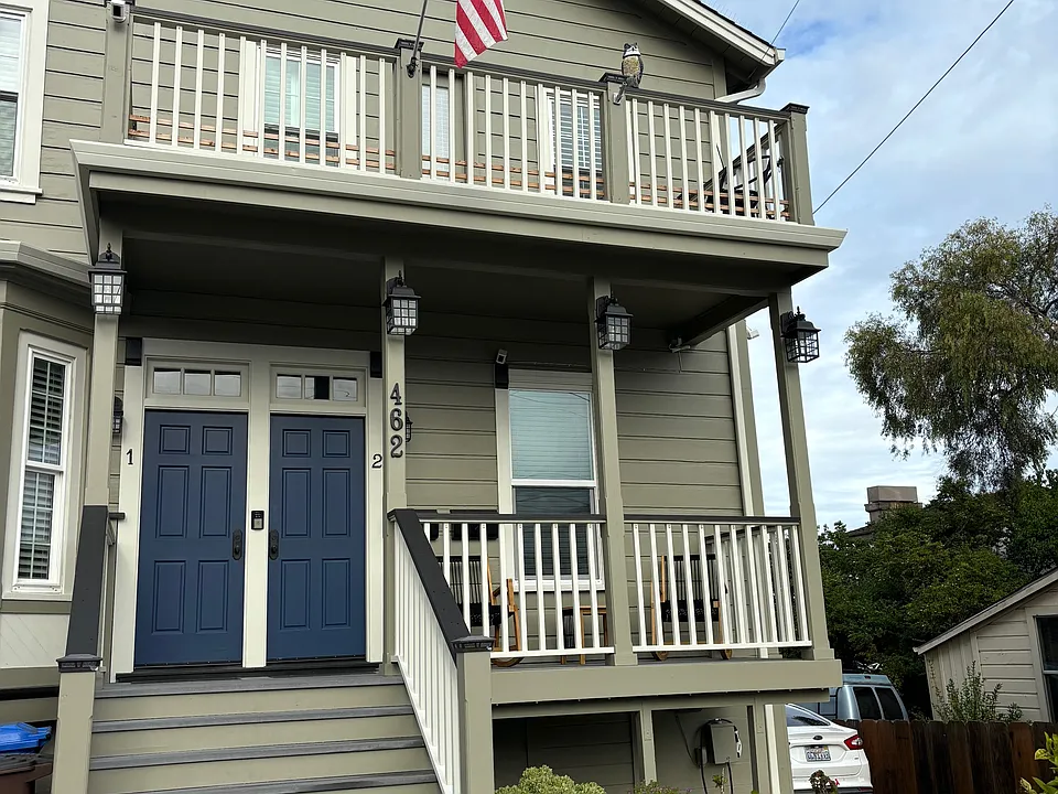 462 Jackson St #1