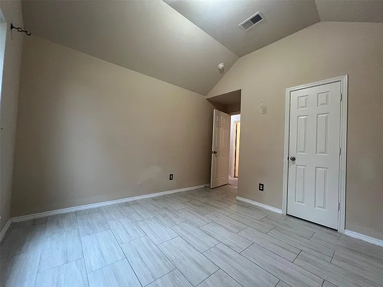 28106 Emma Gardens Ln — Photo 9