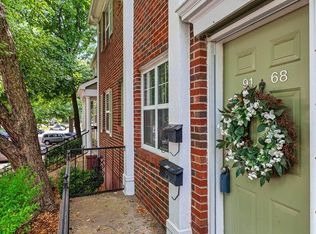 9168 N Swan Cir, Saint Louis, MO 63144