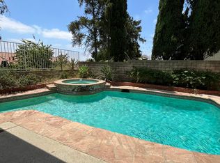 18406 Tuba St, Northridge, CA 91325