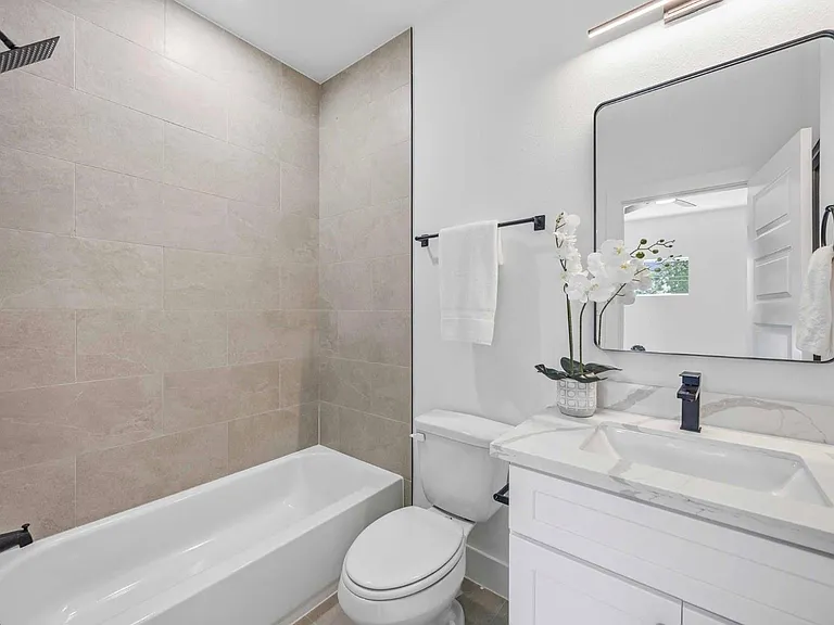 3103 Lelia St #B — Photo 14
