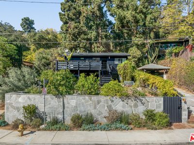8700 Crescent Dr, Los Angeles, CA, 90046