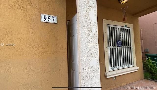1st image of 957 SW 6th Pl