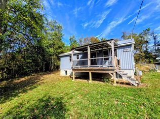 55379 Barnes Rd, Martins Ferry, OH 43935