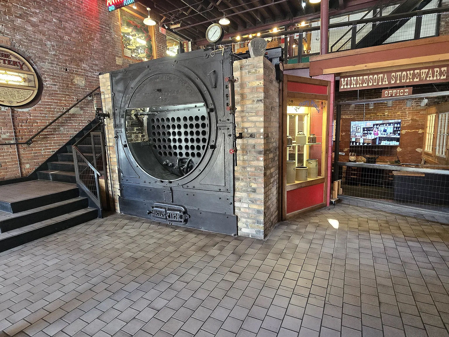 Pottery Place — Photo 4