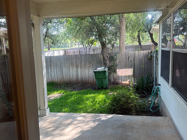 3809 Castle Rock Cv — Photo 32