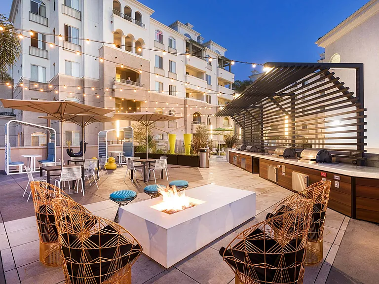 La Jolla Crossroads Apartments — Photo 74