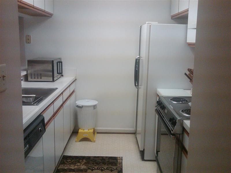 2nd image of 401 Bracknell Arch APT G